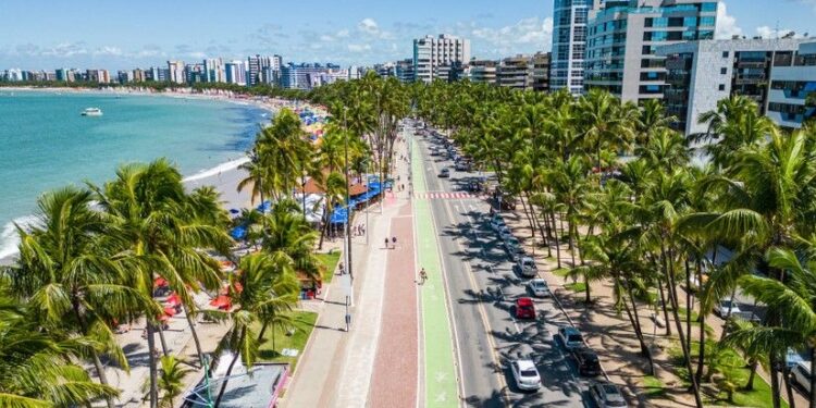Maceió segue na liderança entre os destinos mais procurados, segundo a Decolar