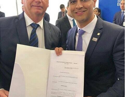 JHC não confirma presença em recepção a Bolsonaro em Maceió