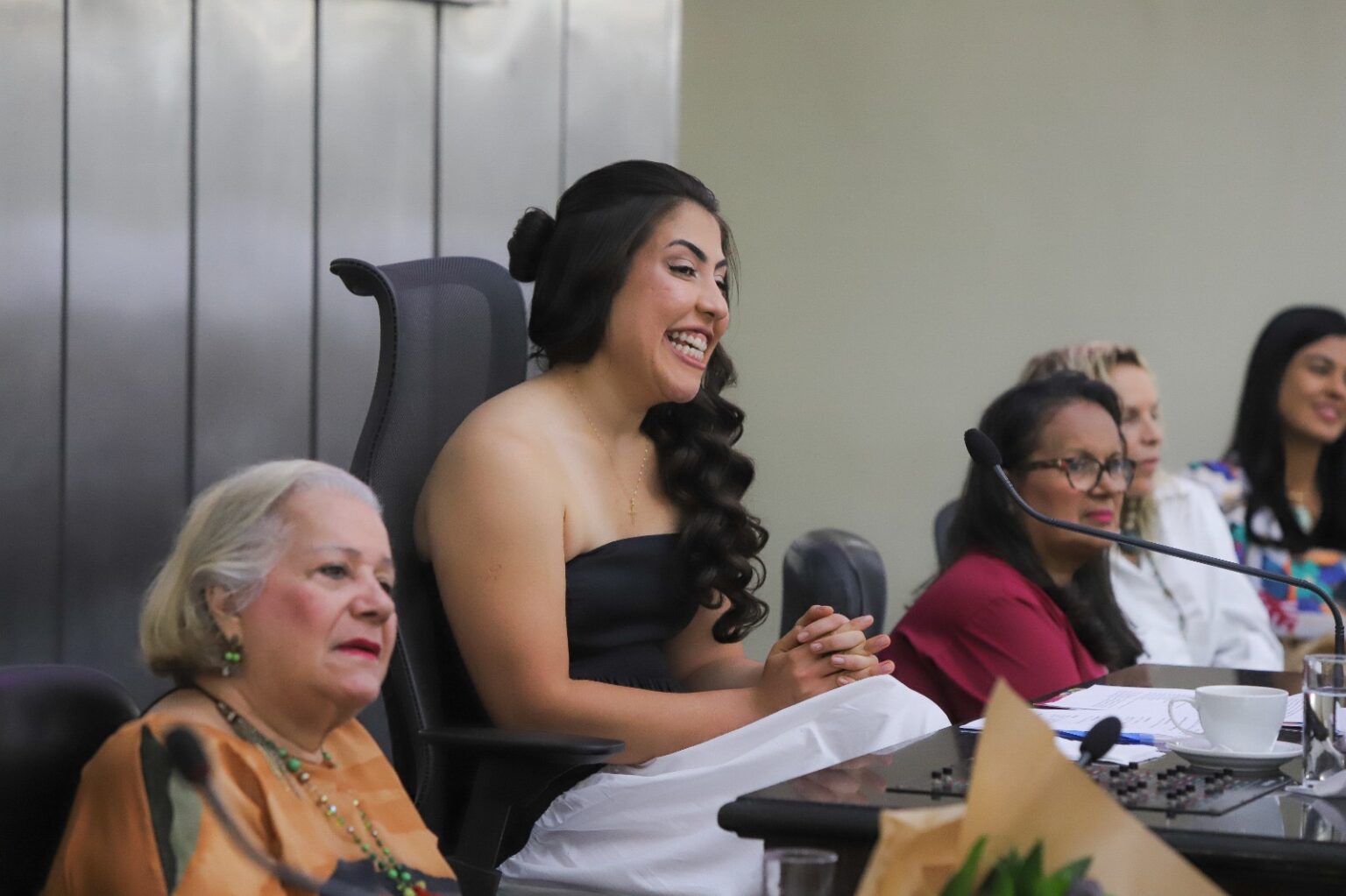 Deputada Gabi Gonçalves celebra aprovação de dois Projetos de Lei com olhos para 2024