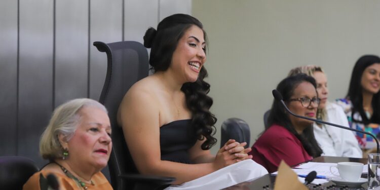 Deputada Gabi Gonçalves celebra aprovação de dois Projetos de Lei com olhos para 2024