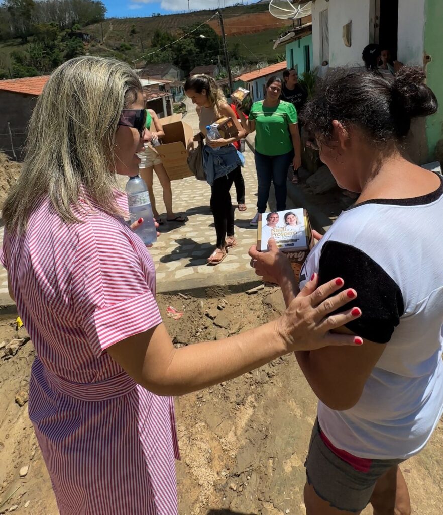 Dra. Maryelly realiza entrega de mais de 900 panetones em Chã Preta