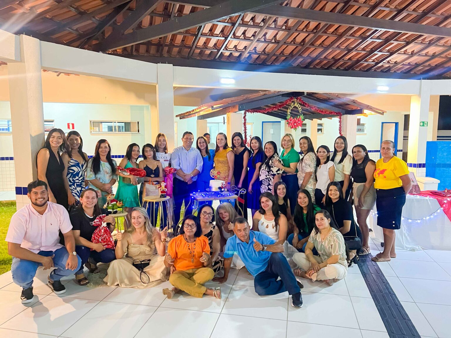 Prefeito de Minador do Negrão assina Projeto de Lei para pagamento de 14º salário aos servidores da Educação