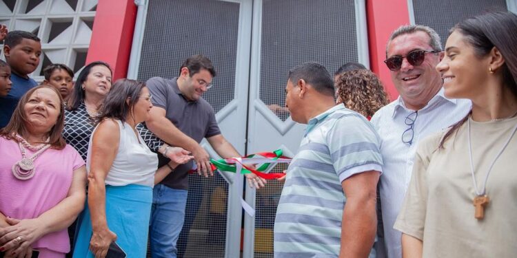 Mar Vermelho: prefeitura entrega nova escola e novos equipamentos para secretarias