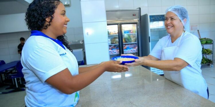 Seduc de Alagoas abre 1.500 vagas para agentes educacionais