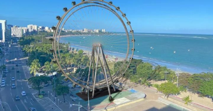 JHC anuncia construção de roda-gigante na orla da Pajuçara