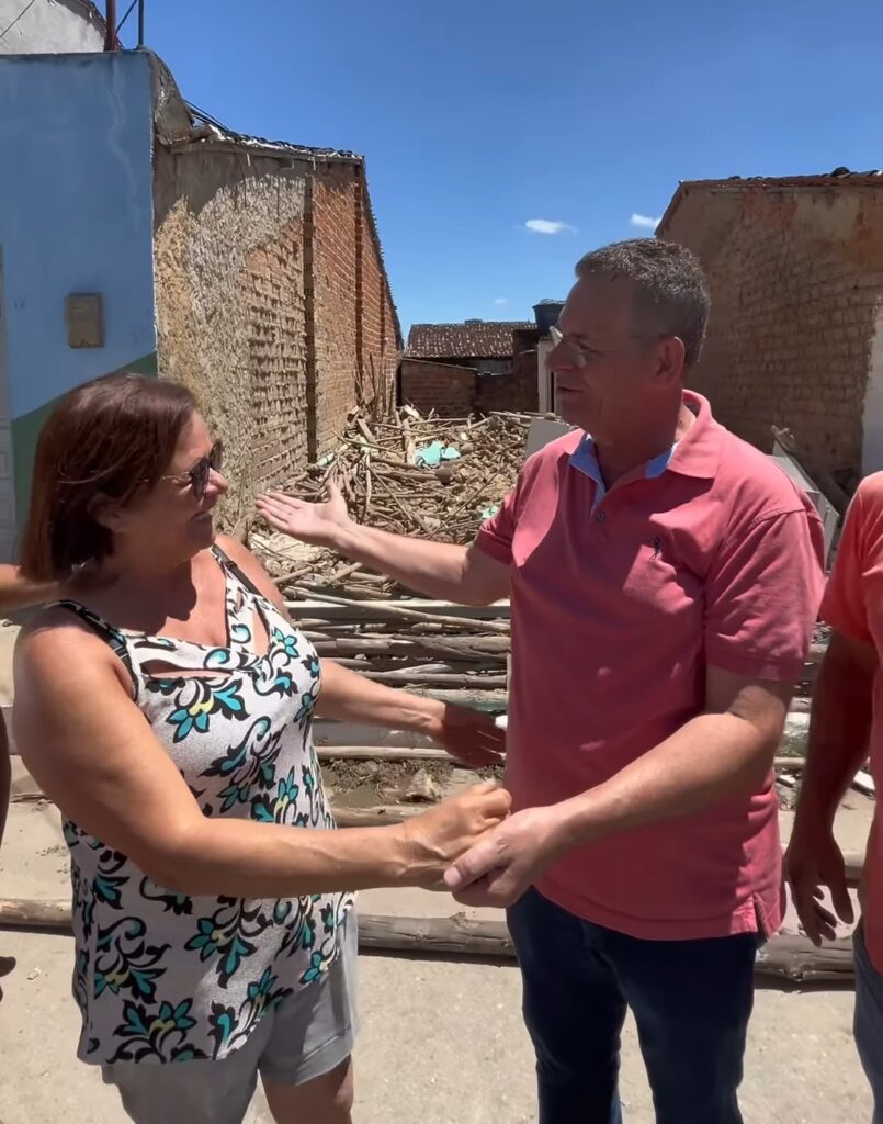 Ibateguara: prefeitura demole mais uma casa de taipa para reconstrução pelo programa Minha Casa Nova