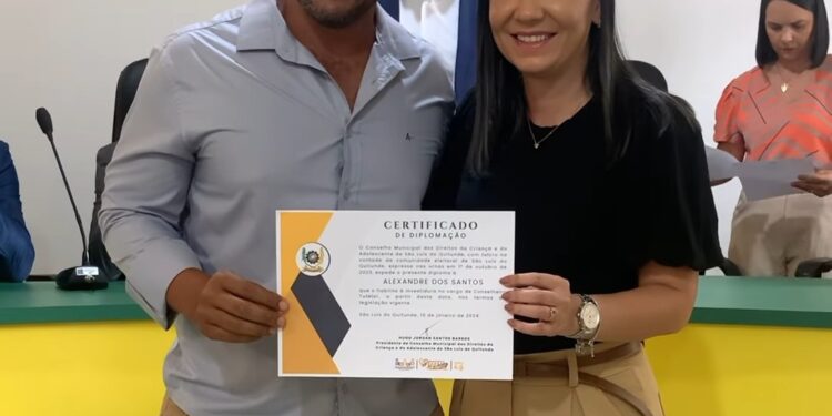 Prefeita Fernanda Cavalcanti discursa em posse dos conselheiros tutelares em São Luís do Quitunde