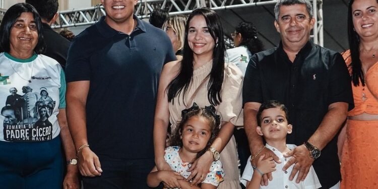 “Impulsionados pela fé!”, diz prefeito de Boca da Mata em jornada de fiéis à Juazeiro do Norte