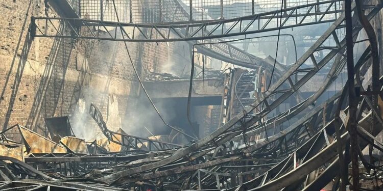 Lojas imperador é atingida por incêndio de grande proporção