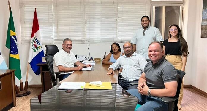 Prefeito de São Miguel dos Campos anuncia construção da Casa da Mulher da cidade