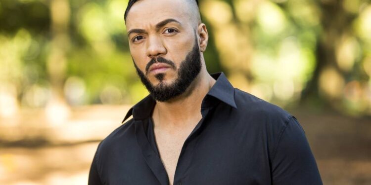 Belo é diagnosticado com Covid-19 e cancela show no Massayo Verão