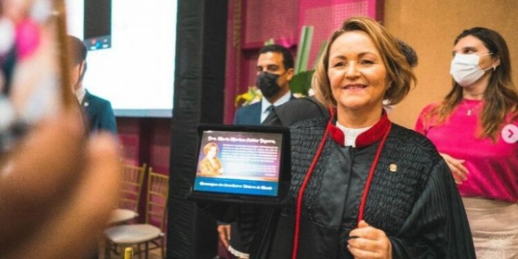 Quem é Marluce Caldas, única mulher a tentar vaga de desembargadora do TJ-AL