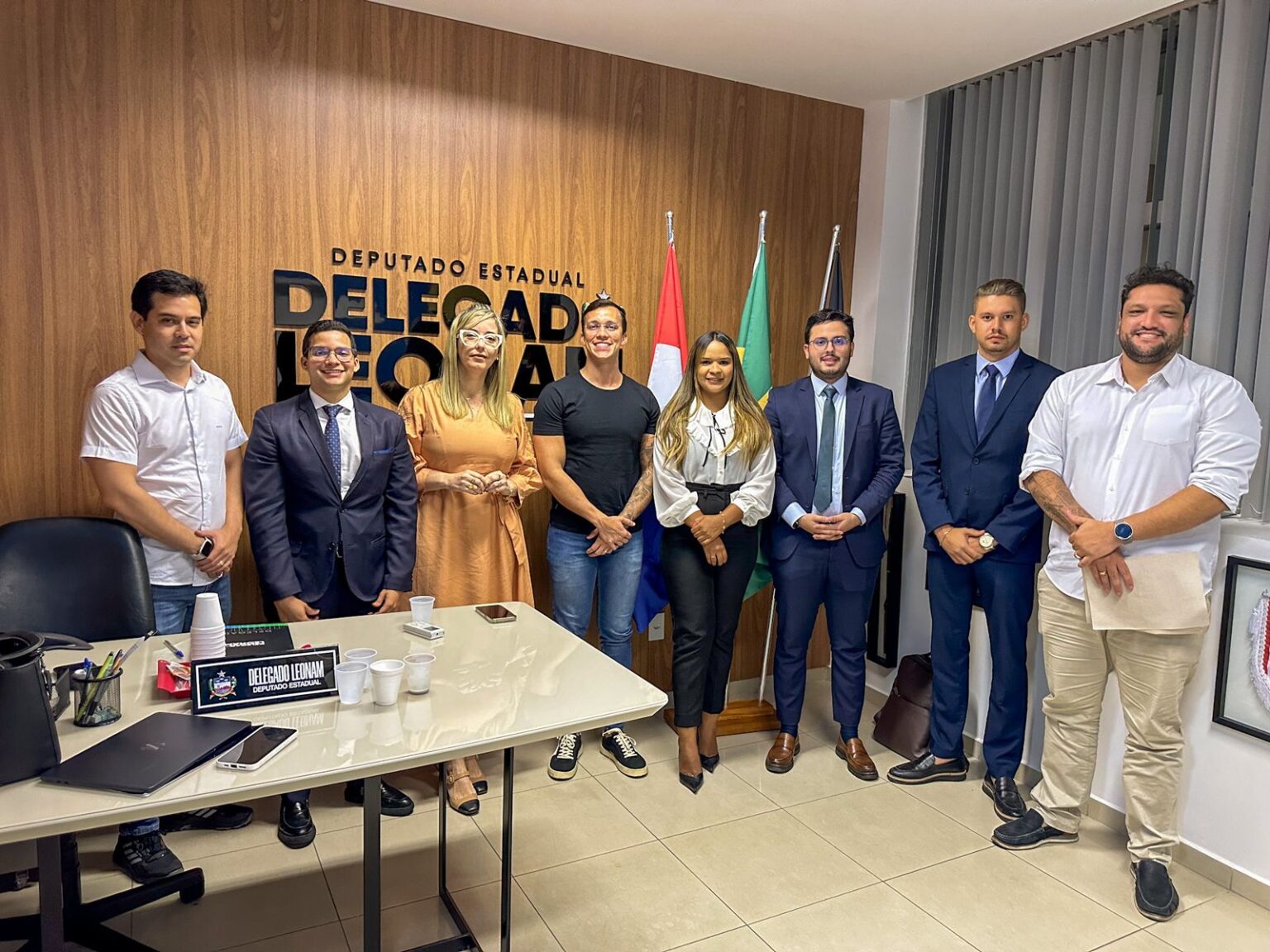 Deputado Leonam recebe advogados em apoio para proposições necessárias à categoria.