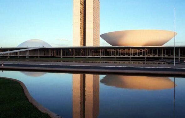 Deputados e senadores esticam folga de carnaval e só retornam no dia 19/2