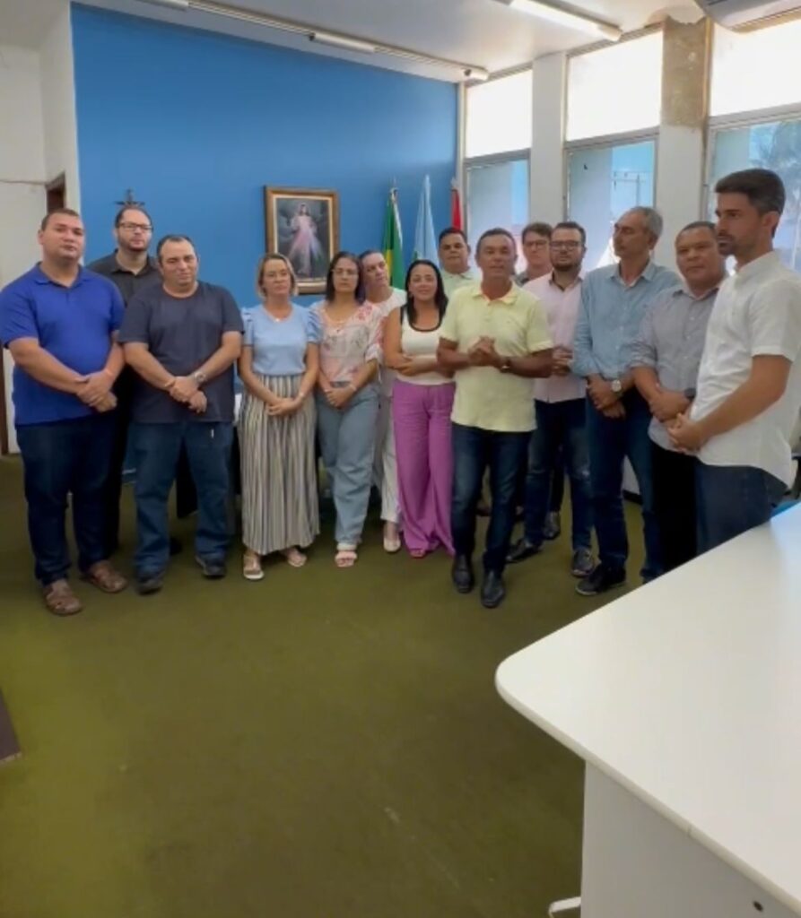 Vereadores de oposição em Anadia votam contra funcionários municipais