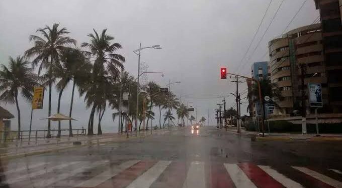 Todos os municípios de Alagoas estão sob alerta de chuvas intensas