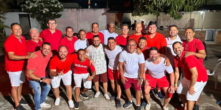 André Bocão reúne políticos e líderes em Marechal Deodoro durante Baile Vermelho e Branco