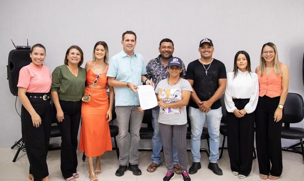 Carneiros: prefeito Geraldo Filho se reúne com equipes da Saúde e Cultura para alinhar avanços no município