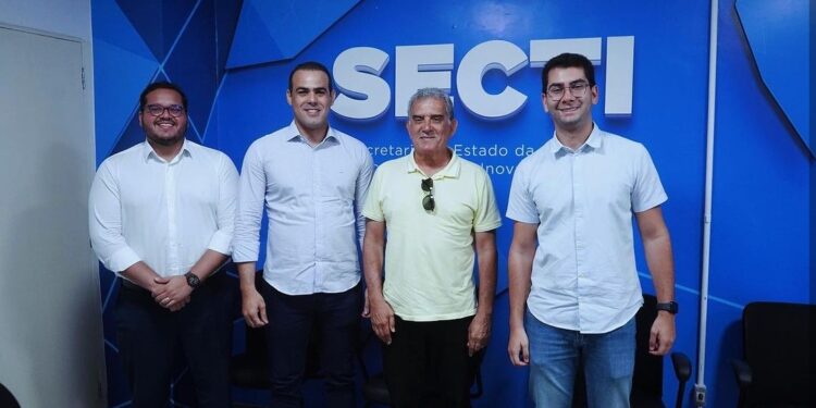 Pão de Açúcar: prefeito Jorge Dantas firma parceria para abertura de laboratório de tecnologia no município