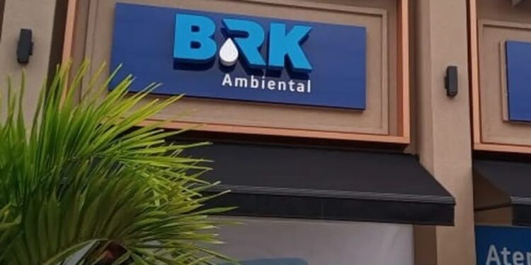 Sem água por um semana: Moradores da Jatiuca denunciam BRK por falta d’água