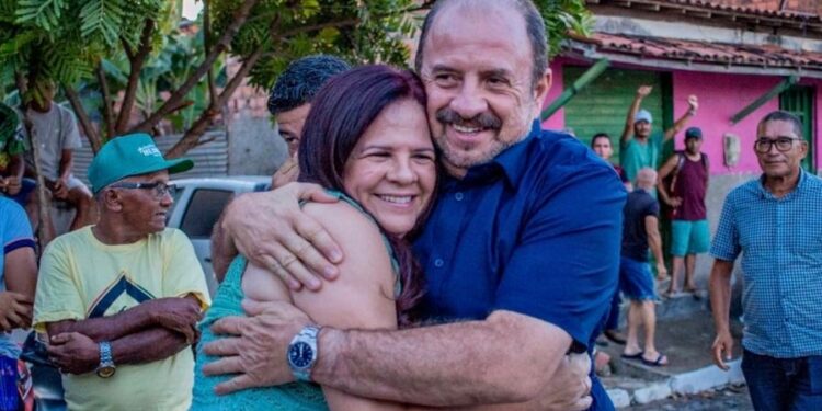 Antônio Albuquerque exalta gestão de Lívia Carla na Barra de Santo Antônio