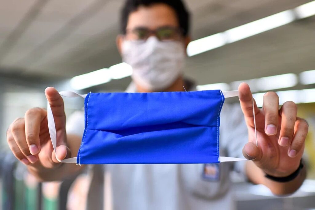 Cidade decreta uso de máscaras após casos de Covid aumentarem em Goiás