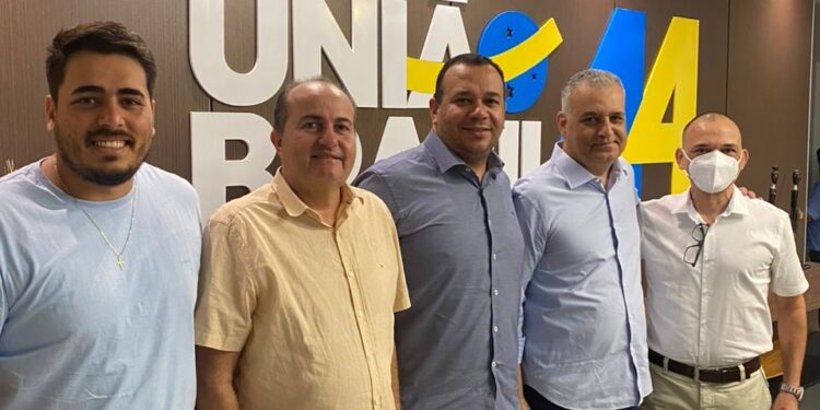 Alfredo Gaspar filia novos membros ao União e fortalece partido em Alagoas