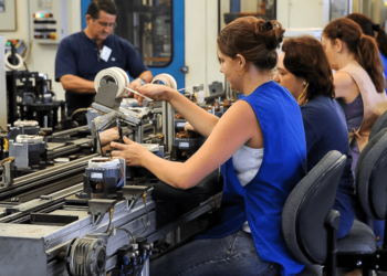 Projeto inspirado no Desenrola Brasil, busca renegociar dívidas para micro e pequenas empresas