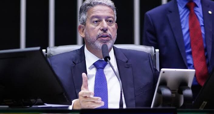 Para evitar ostracismo, Arthur Lira pode optar por outro nome para lhe suceder na presidência da Câmara