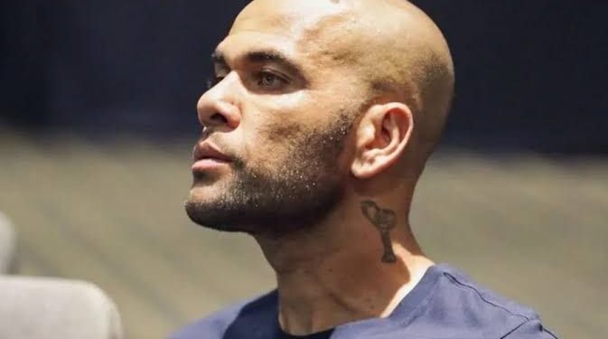 Justiça da Espanha decide dar liberdade condicional a Daniel Alves sob fiança