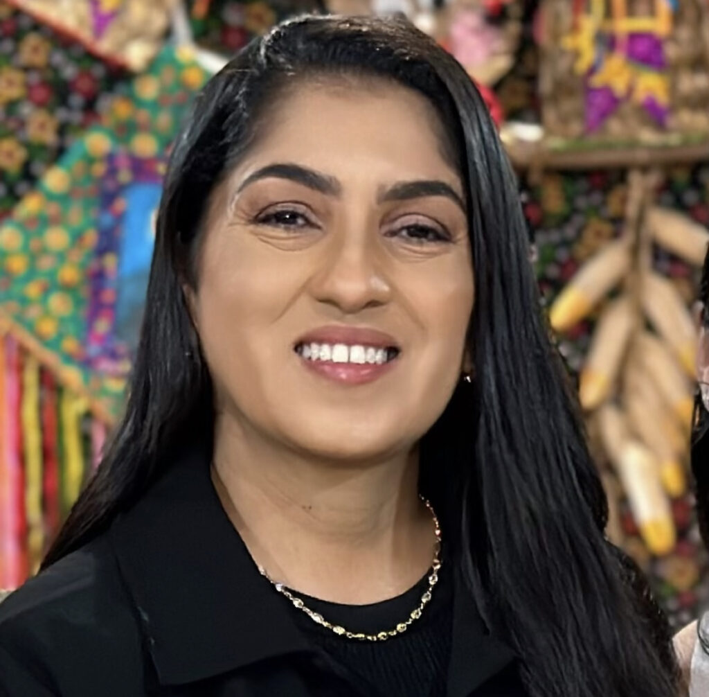 Justiça determina exclusão de 3 perfis após acusações contra a prefeita de Ouro Branco