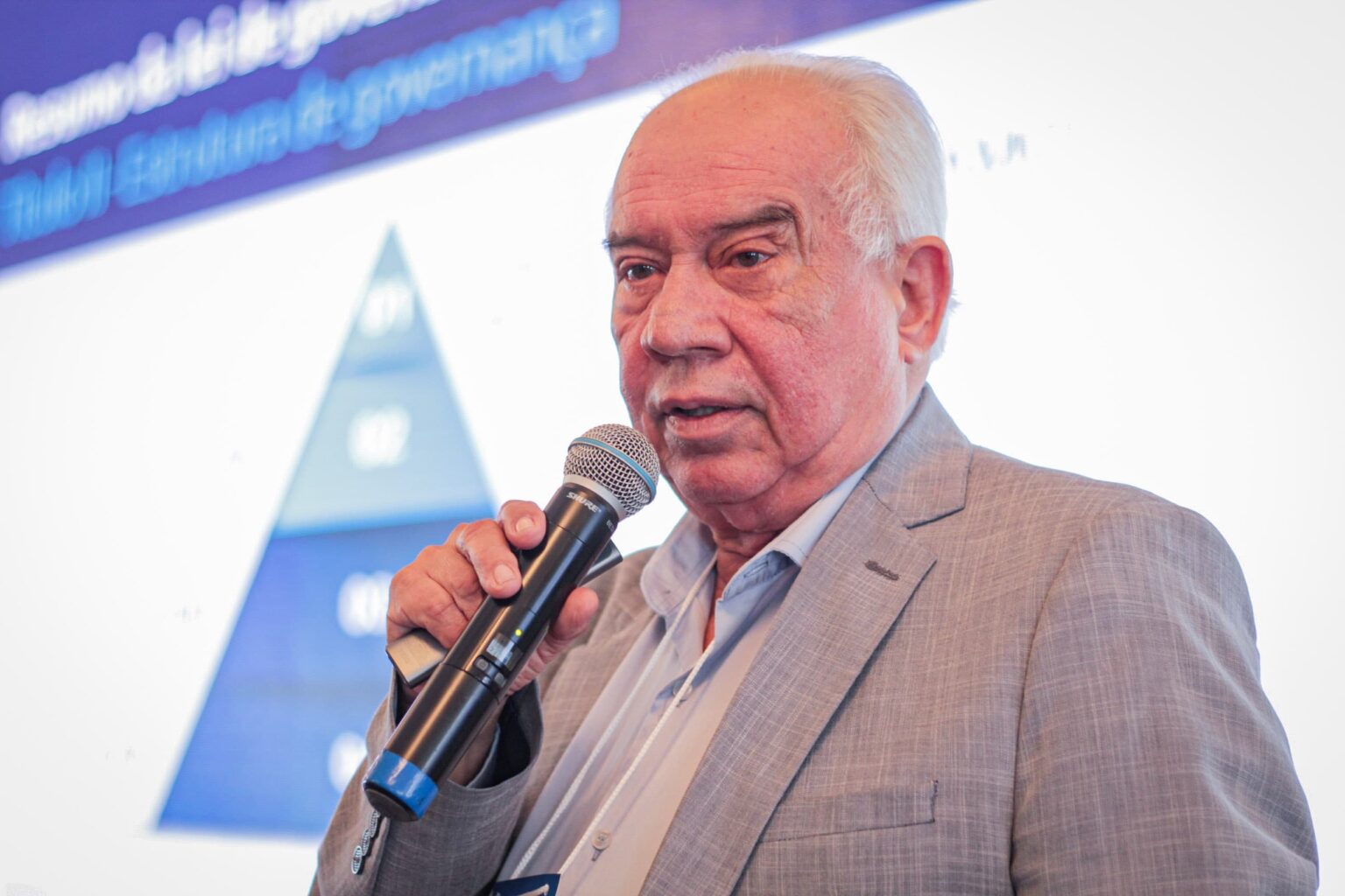 Prefeito de Maragogi, Sérgio Lira, discute estratégias de turismo no 4º Seminário de Governança em Rio Grande