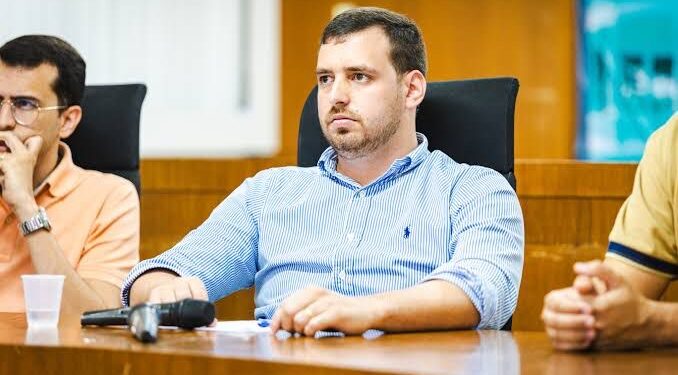 Carlos Mendonça deixa Secretaria de Habitação para cuidar do União Brasil em Maceió