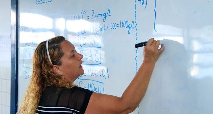 São Miguel dos Milagres aprova aumento para servidores da Educação