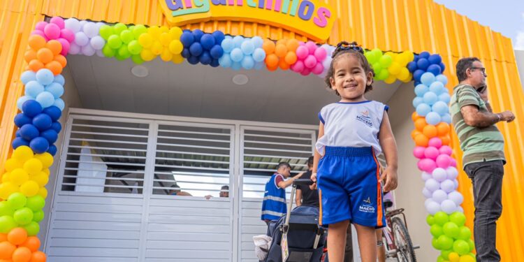 Prefeita Christiane Bulhões entrega o maior sistema de videomonitoramento do interior de Alagoas