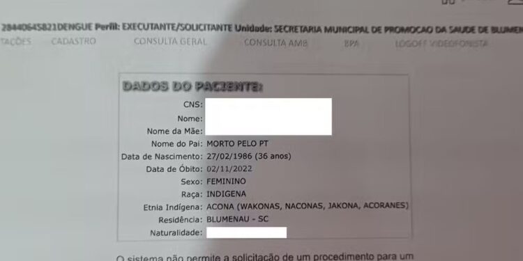 Mulher vai ao médico, descobre que “morreu” e que o pai dela foi “morto pelo PT”