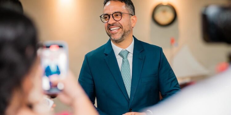 Paulo vai mudar mais dois secretários nesta segunda-feira