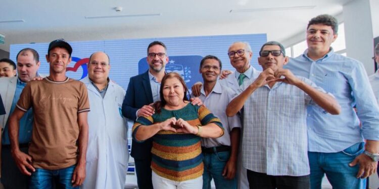 Governador lança Alagoas Transplanta para ampliar transplantes de coração e rins