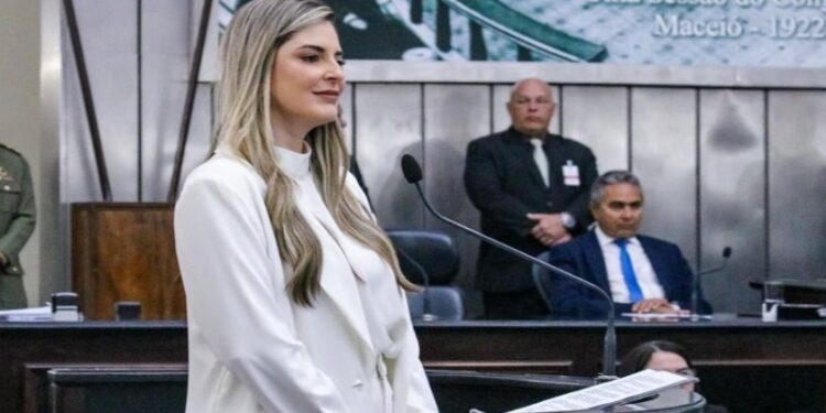 Rio Largo: Após desistir da corrida pela prefeitura, Sâmea Mascarenhas buscará vaga na Câmara