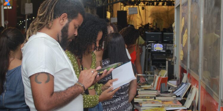 Prefeitura divulga programação da FliPenedo 2024; Músico Toquinho é atração nacional confirmada