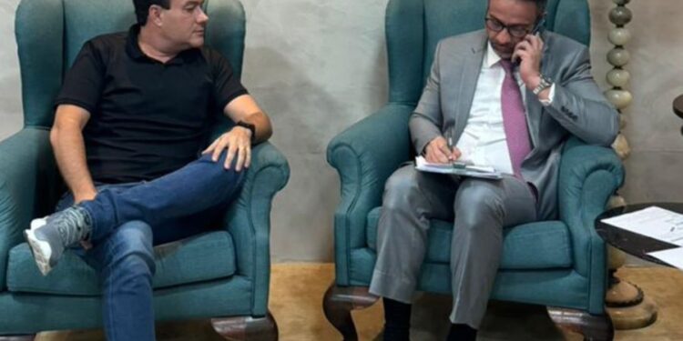 Prefeito de Jundiá se reúne com governador e garante recursos para melhorias na cidade