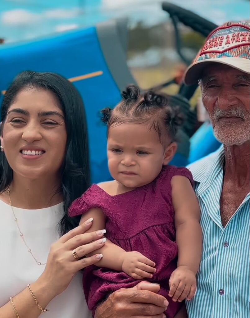 Prefeitura de Ouro Branco entrega equipamentos para agricultores familiares no Sítio Brasilinha