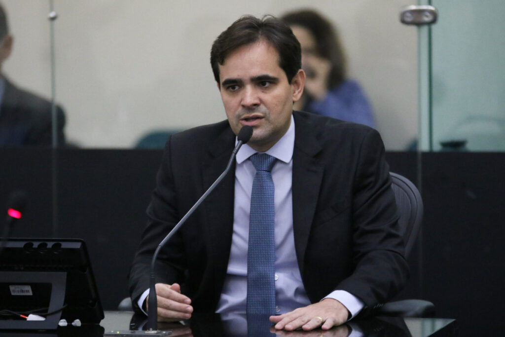 Lelo Maia solicita que RAV funcione de forma integral na Unidade de Emergência do Agreste