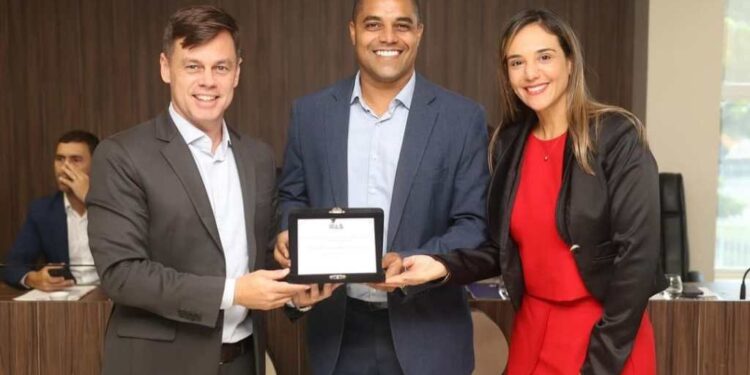 Advogado Marcondes Costa é homenageado por seu legado na diretoria de Prerrogativas da OAB-AL