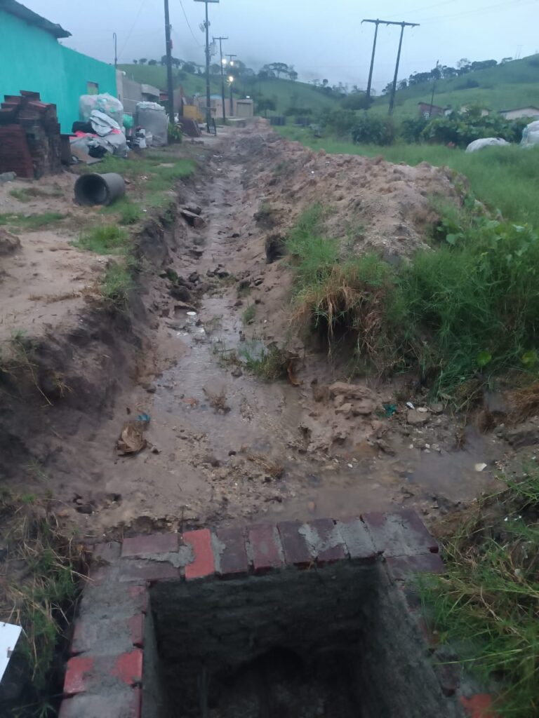 Chuvas afetam os moradores da cidade de Maribondo