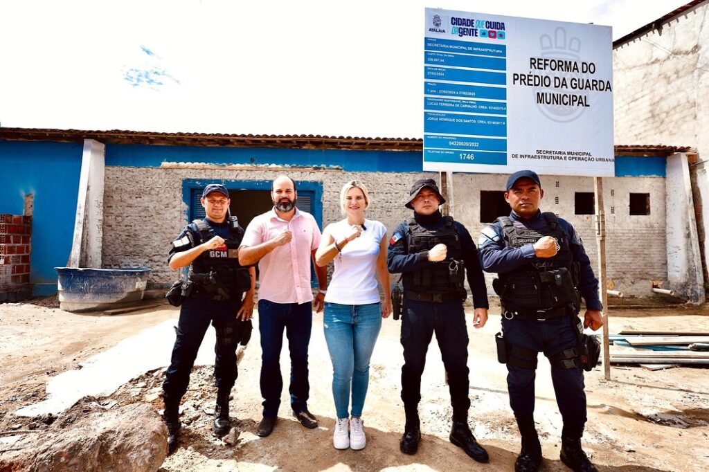 Prefeita de Atalaia visita obras de reforma da sede da Guarda Municipal