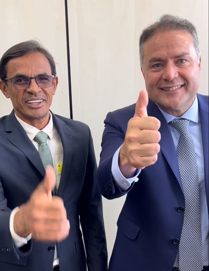 Prefeito de Messias se encontra com o ministro Renan Filho e o convida para inauguração de novo Complexo Poliesportivo
