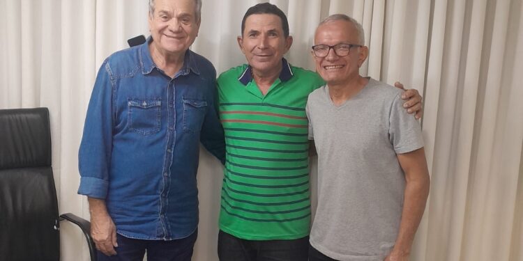 Política no Sertão: Vice-Governador Ronaldo Lessa Apoia Chapa do PT em São José da Tapera