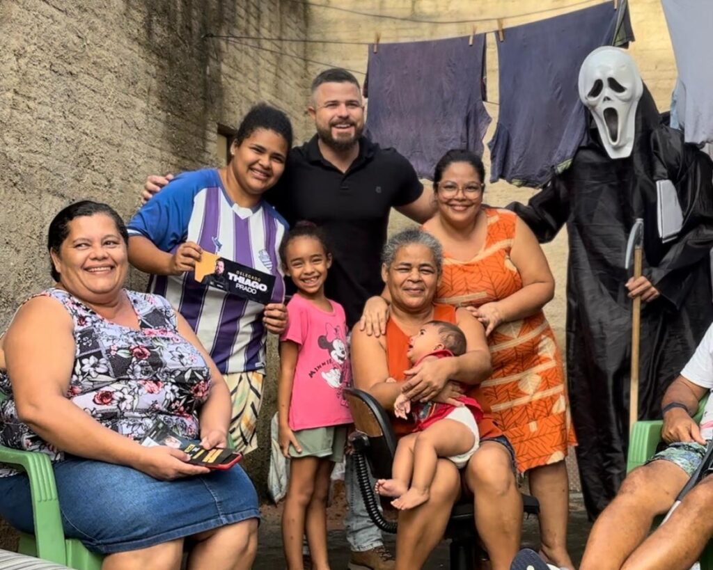 Ronda do Delegado Thiago Prado fortalece vínculo com a comunidade do Clima Bom