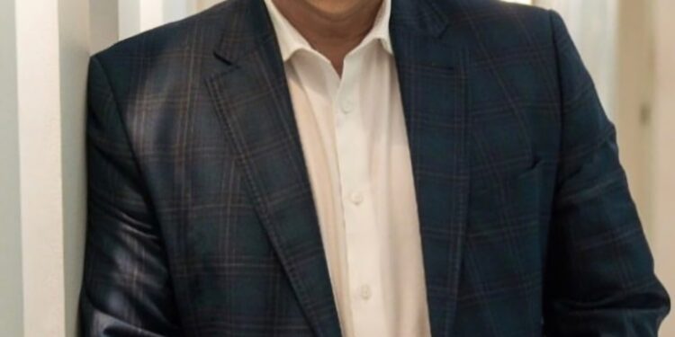 Dr. Álvaro Dantas de Almeida Junior recebe Título de Cidadão Recifense